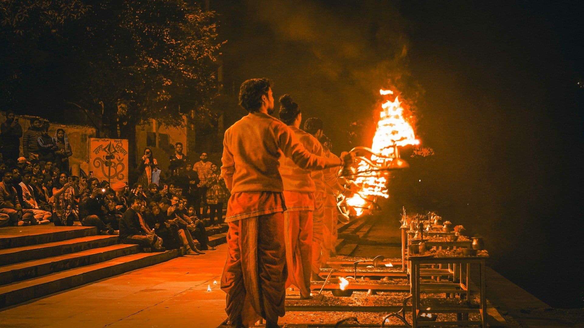 ganga arti in Rishikesh, Ganga ghat